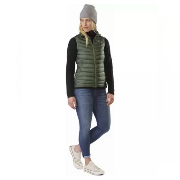 Women’s Arc’Teryx Cerium LT Vest Shorepine Green - Picture 8 of 9